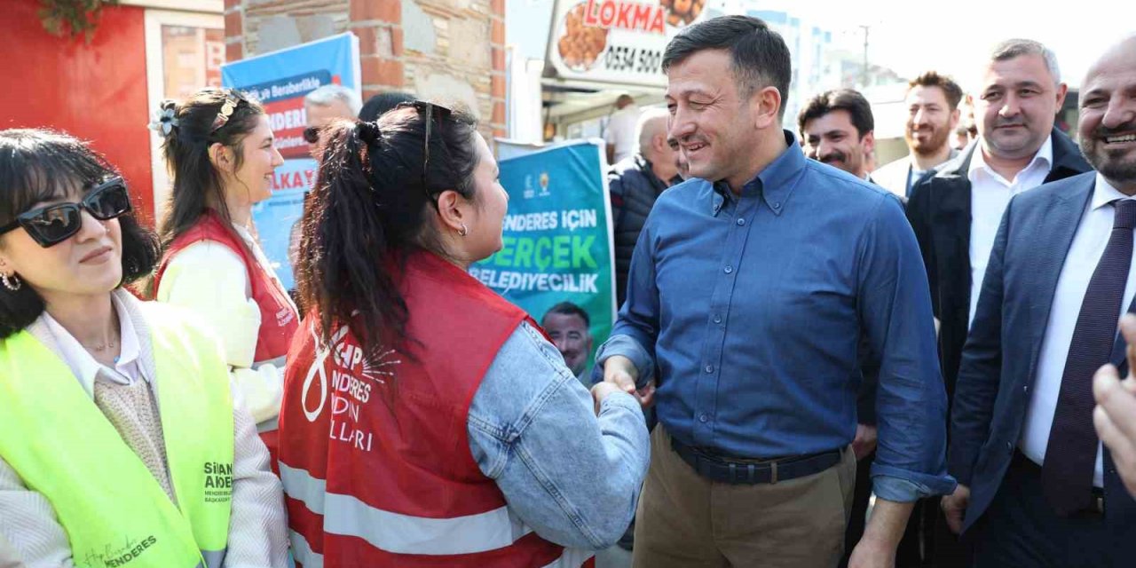 AK Partili Hamza Dağ ile CHP’li gençler arasında gülümseten diyalog