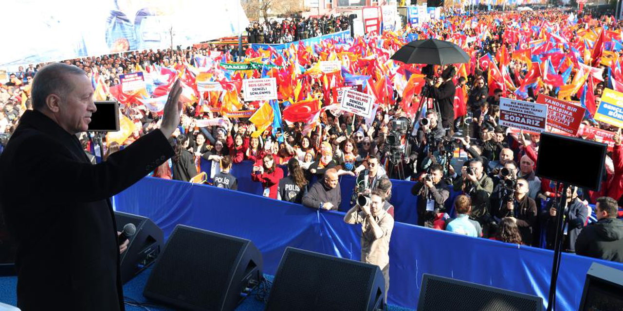 Cumhurbaşkanı Erdoğan: "Muhalefet kendi içlerinde horoz dövüşünden beter bir kavga halinde"