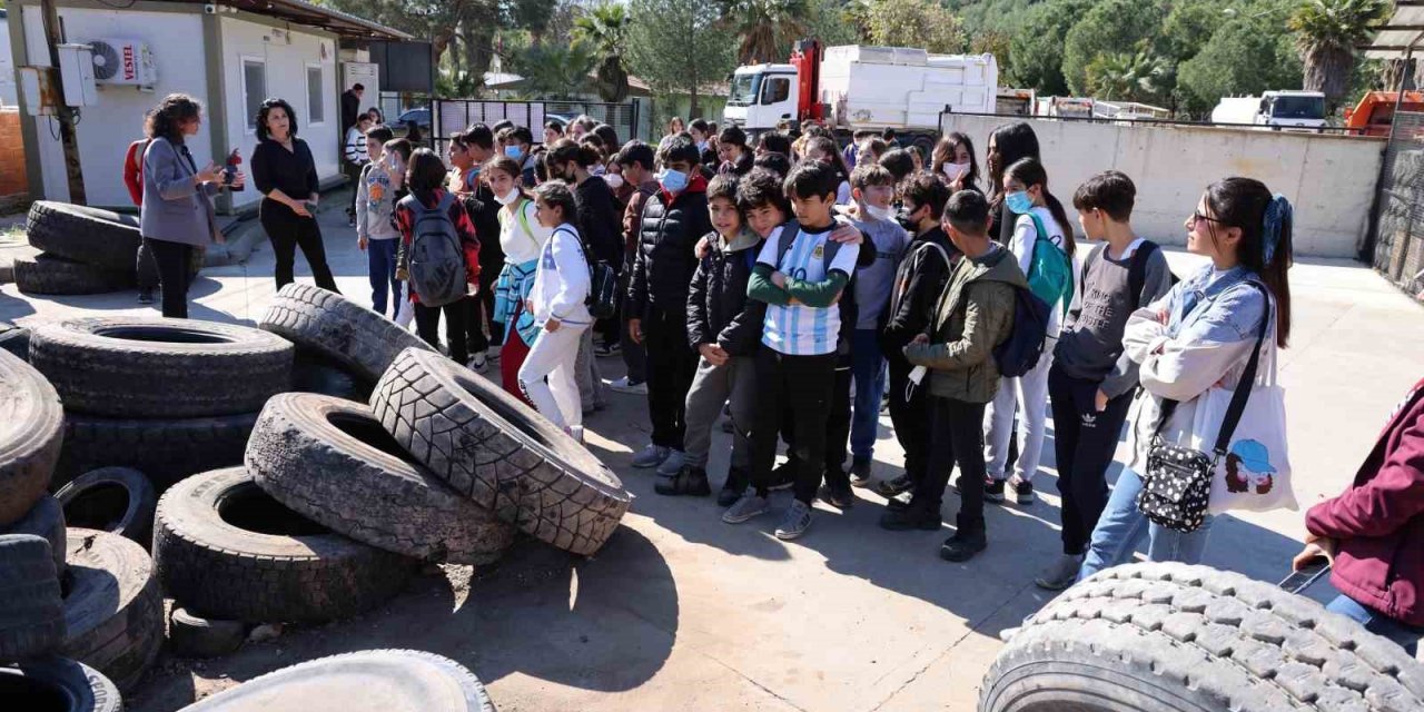 Marmaris’te öğrenciler geri dönüşümü öğrendi