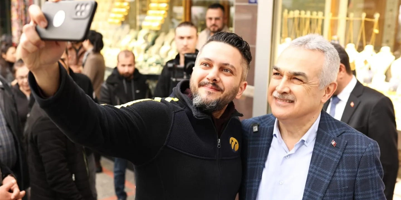 Aydın Büyükşehir Belediye Başkan Adayı Savaş, Efeler'de esnafla buluştu