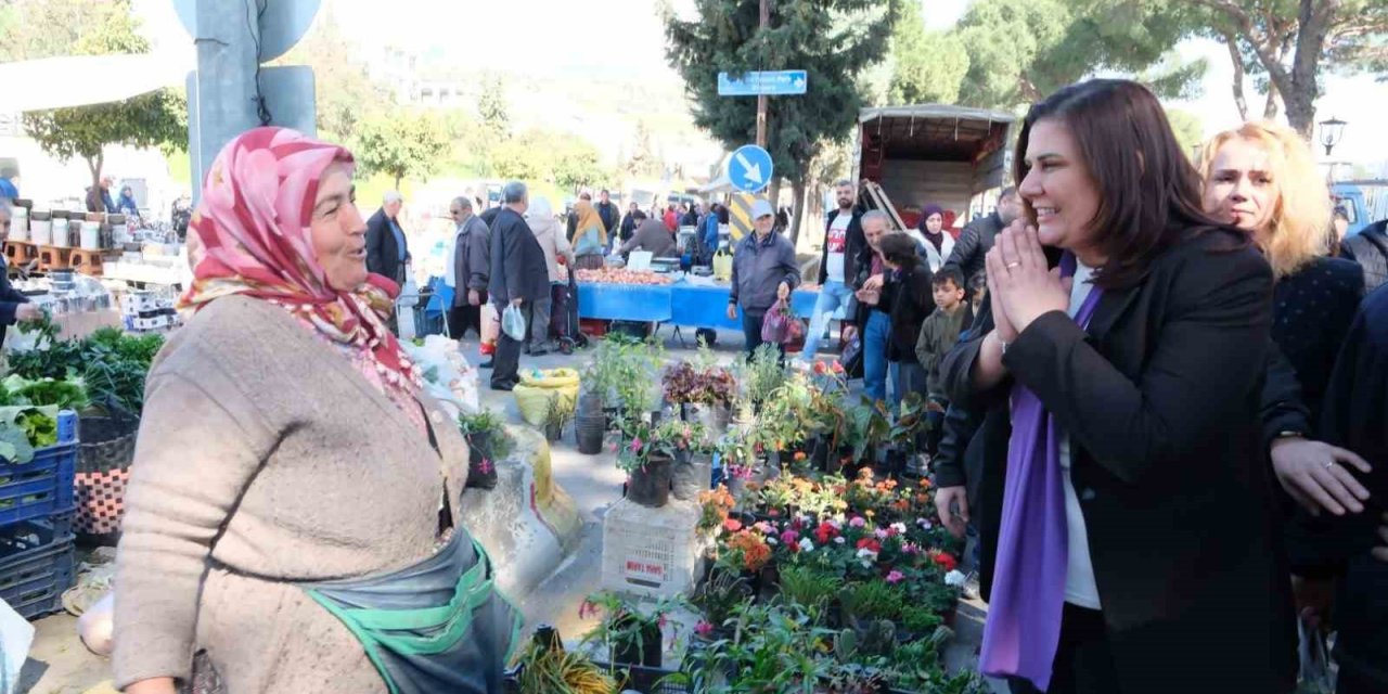 Çerçioğlu, Cumartesi Pazarı’nda vatandaşlarla bir araya geldi