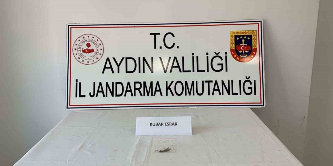 Narkotik köpeğinden kaçamadılar üzerinde uyuşturucu ile yakalandılar