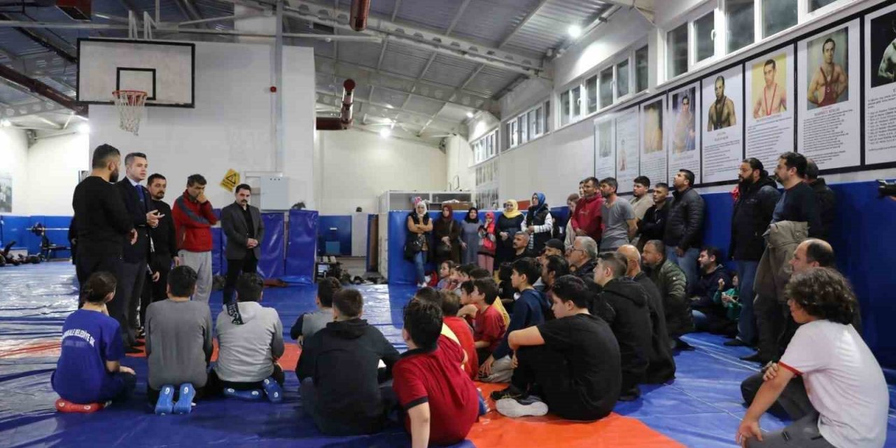 Merkezefendi Adayı Ekrem Başer, dünya çapında sporcular yetiştirecek