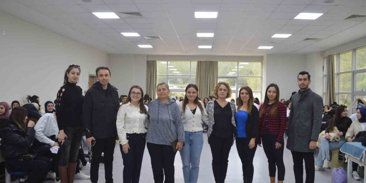 MEAH’ta 1. sınıf öğrencilere staj eğitimi verildi