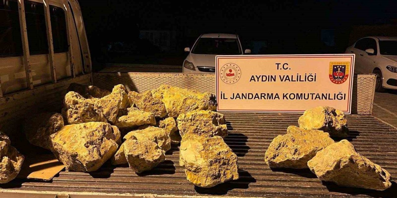 Kuşadası’nda 2 tonluk süs havuzunu çaldılar