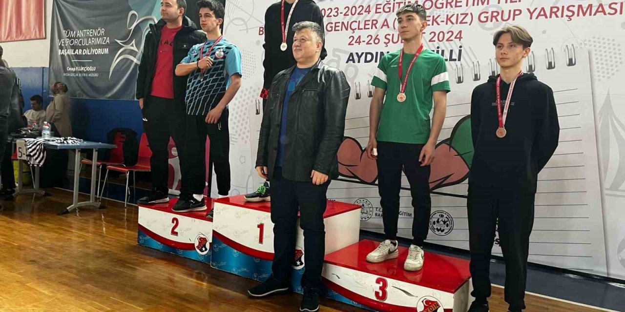 Demir bilekler şampiyonluk için mücadele etti