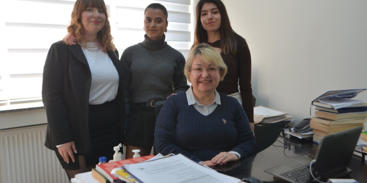 Genç iletişimcilerden "Miniklerle İletişim Atölyesi" projesi