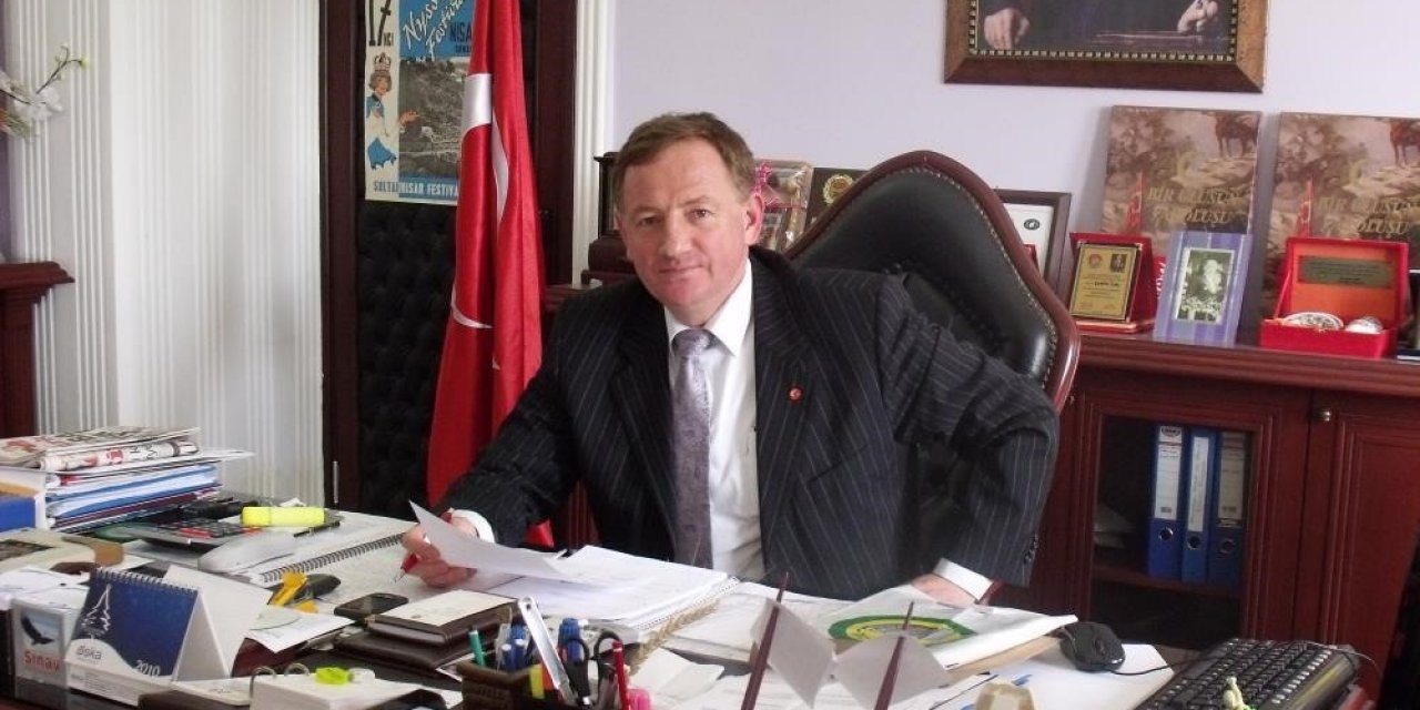 Eski Başkan Ünal, Halefi Yıldırımkaya’yı topa tuttu