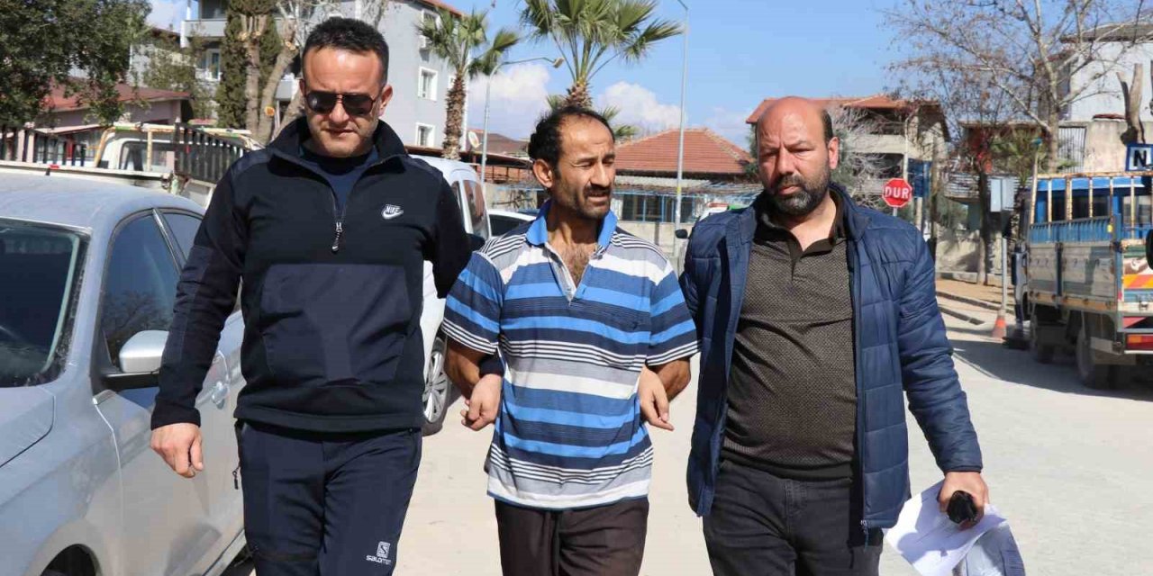 Birlikte yaşadığı kadını çocuklarının gözü önünde öldüren zanlı tutuklandı