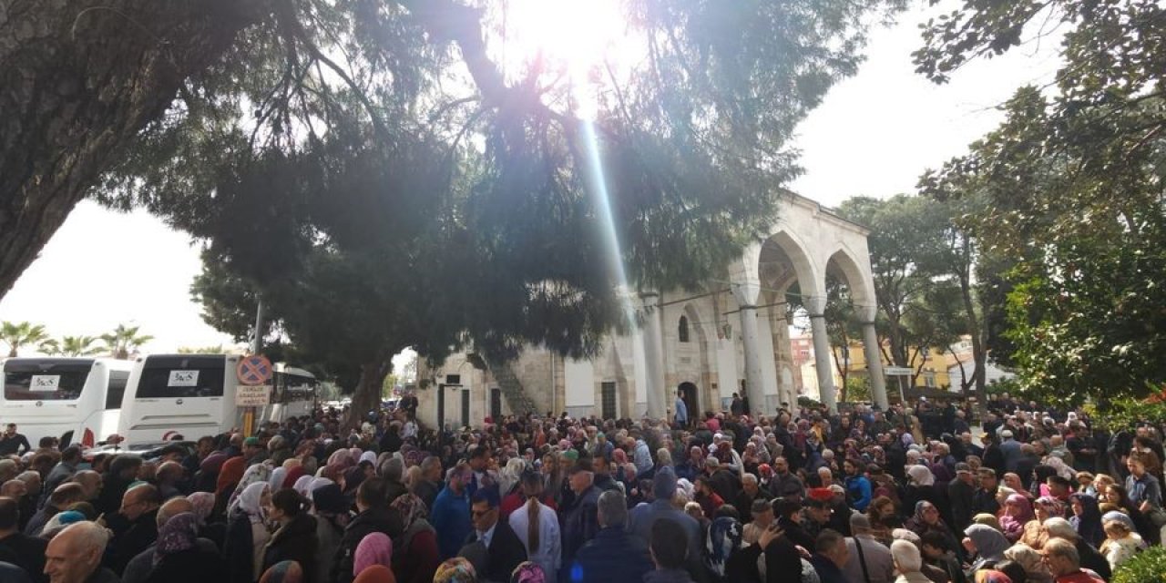 Aydınlı umreciler dualarla uğurlandı