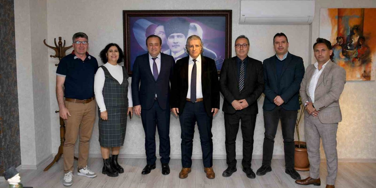 Kuşadası Belediyesi Kaymakam Keklik’i ağırladı