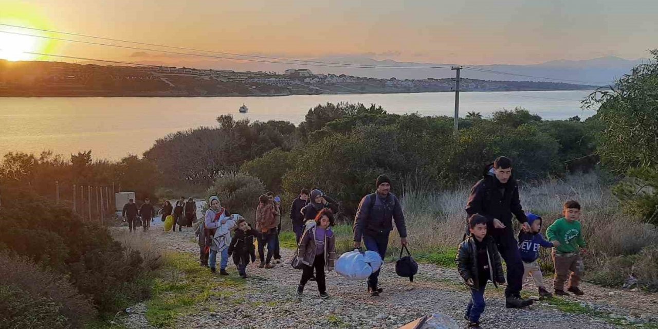 İzmir açıklarında düzensiz göçmen yoğunluğu