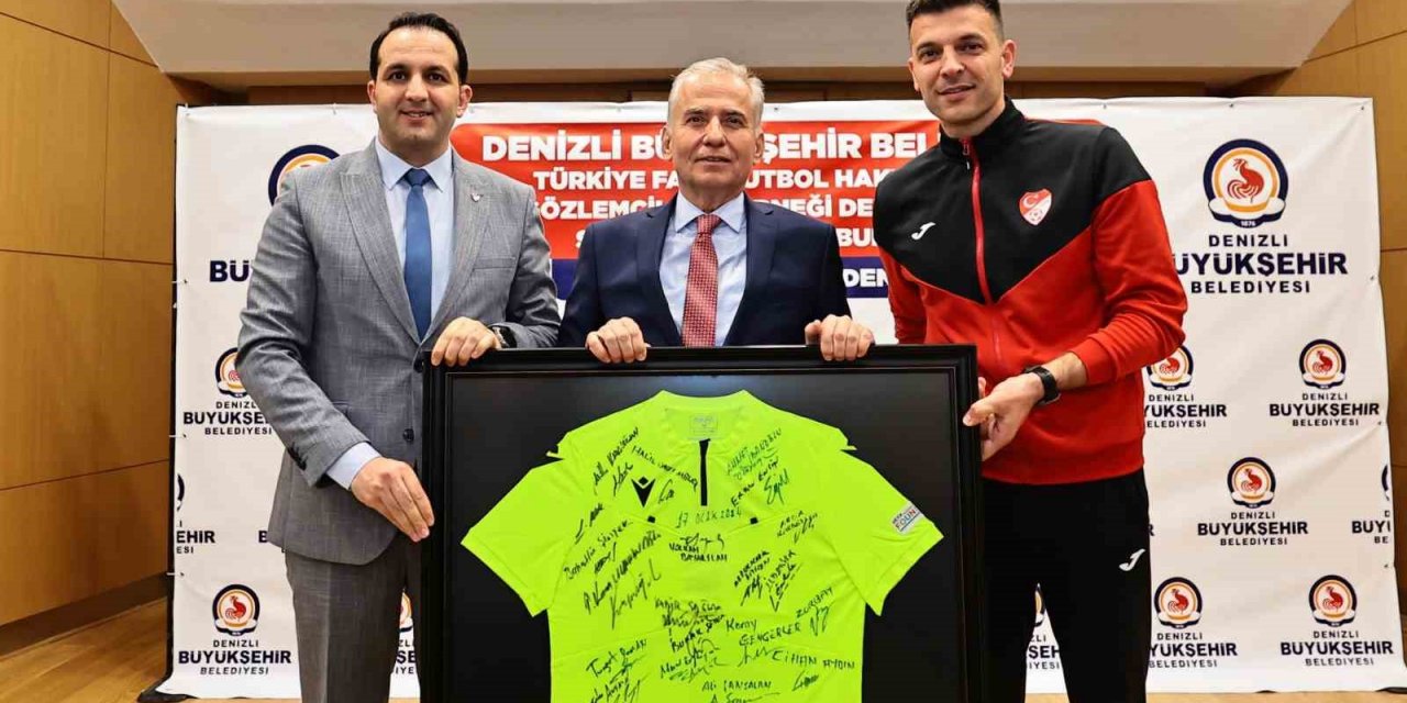 Denizli Büyükşehirden 177 futbol hakemi, gözlemci ve saha komiserlerine destek