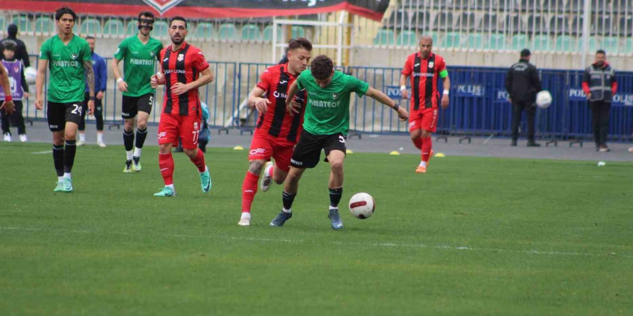TFF 2. Lig: Denizlispor: 1 - GMG Kastamonuspor: 2