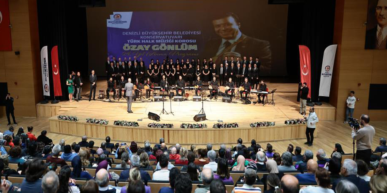 Özay Gönlüm eserleri ile anıldı