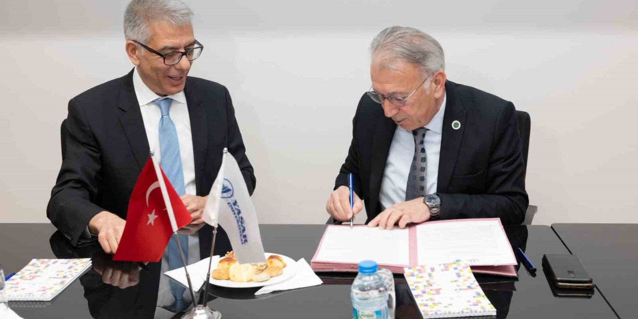 Hukukçulara akademik destek