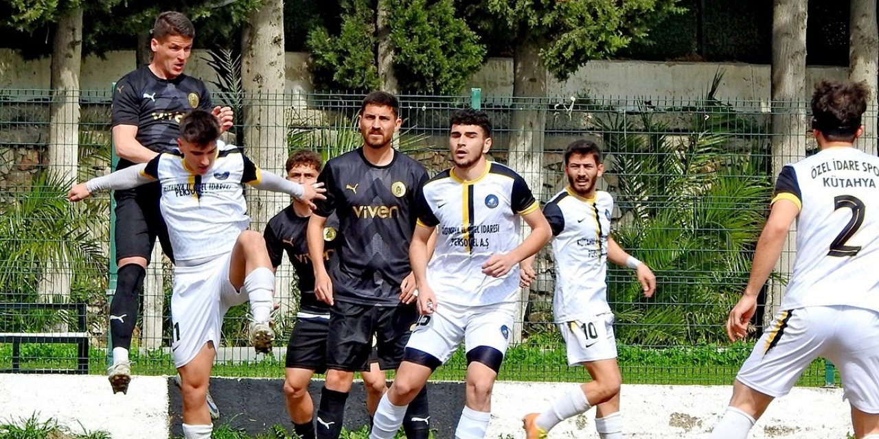 Çeşme Belediyespor farklı kazandı, liderliğini sürdürdü