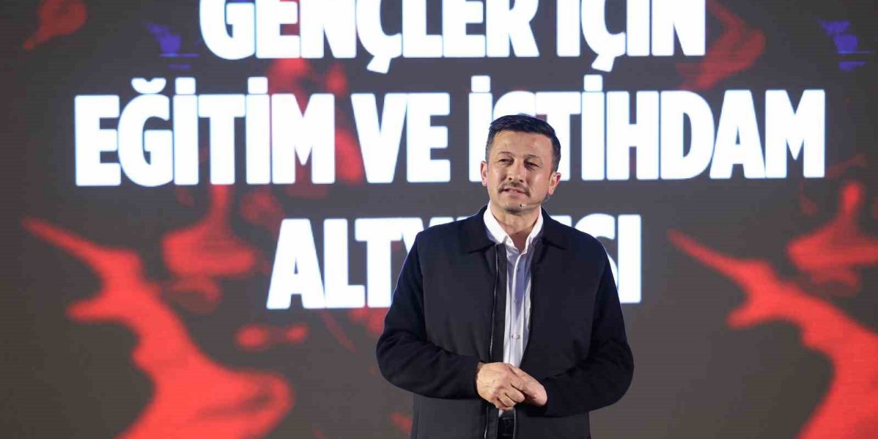 Cumhur İttifakı İzmir adayı Hamza Dağ gençlerle buluştu