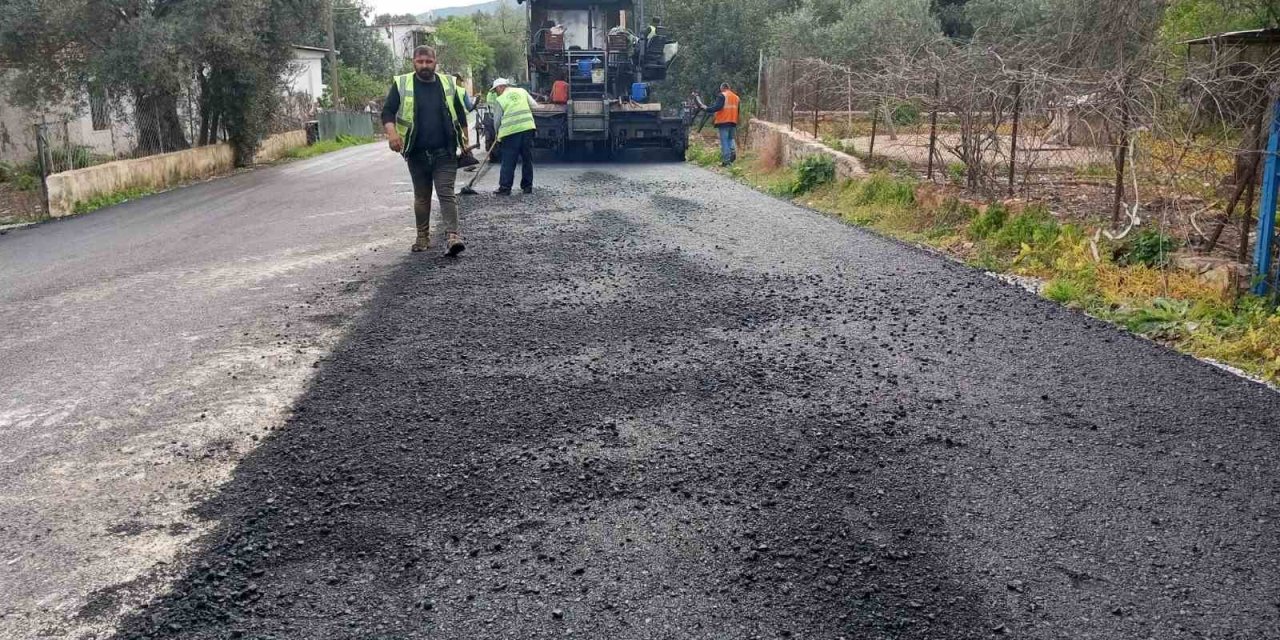 Bodrum Çiftlik Mahallesinde sıcak asfalt çalışması
