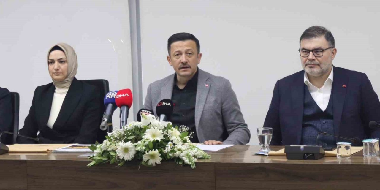 Hamza Dağ: "İzmir için elimi değil, gövdemi ortaya koyuyorum"