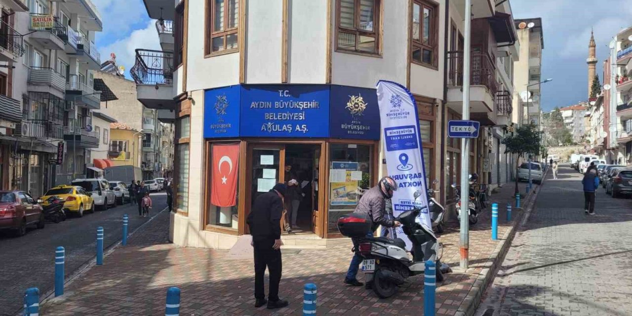 Büyükşehir’in ‘Emekli Kart’ına yoğun ilgi