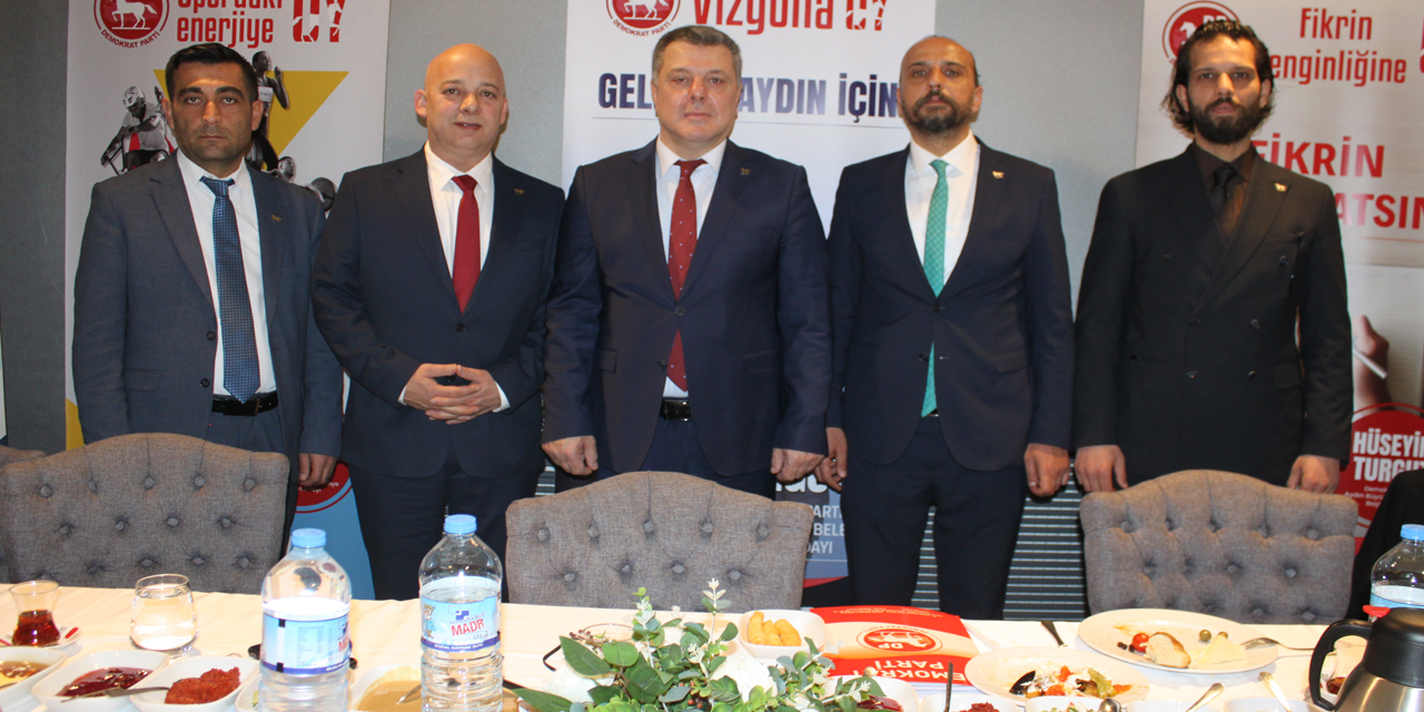 Hüseyin Turgut, proje tanıtım toplantısı düzenledi