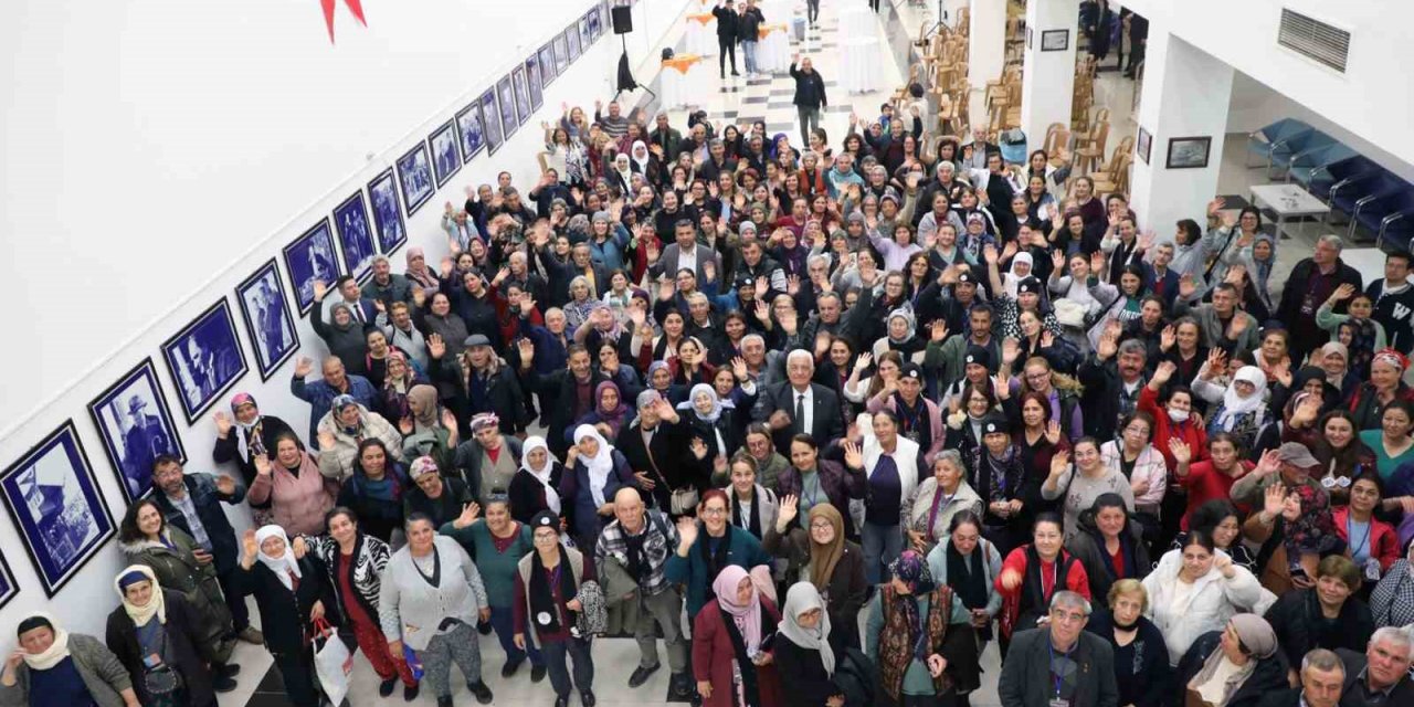 Başkan Gürün 293 Muğlalı kadını Çanakkale’ye uğurladı