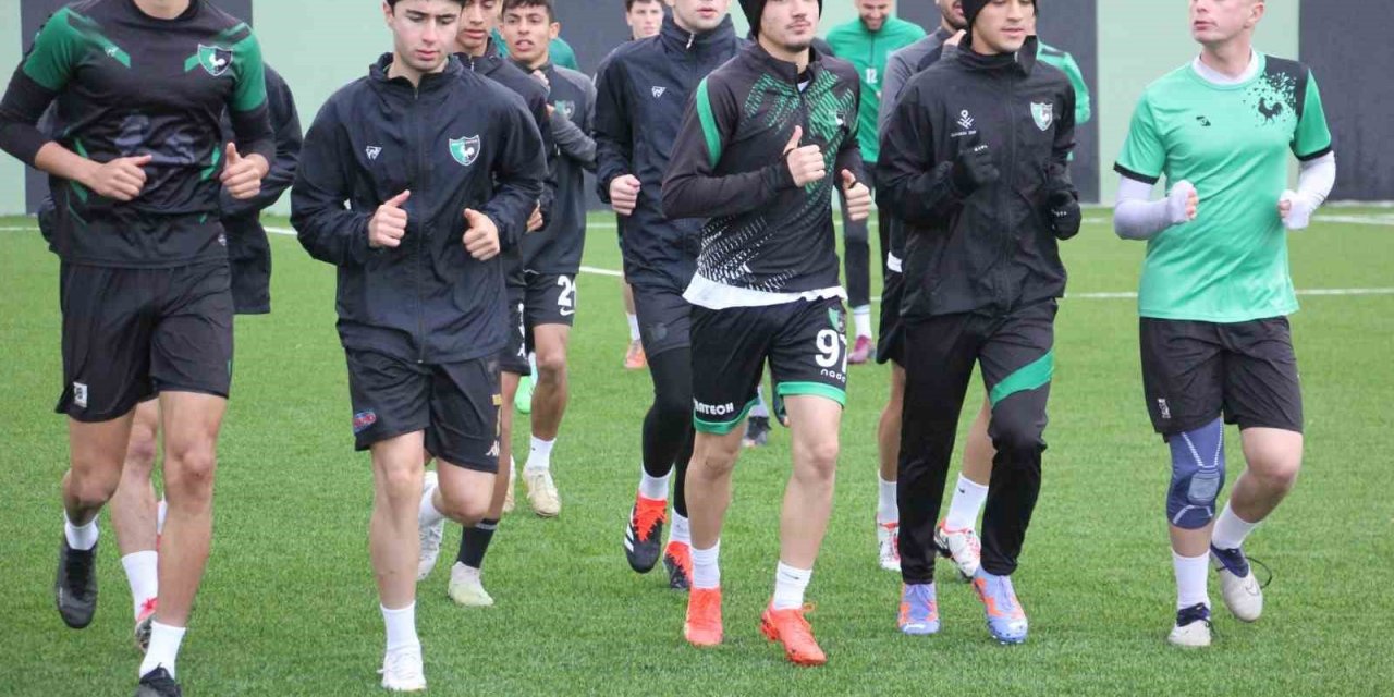 Gençlerbirliği’ni elinden kaçıran Denizlispor’da gözler Bayrampaşa maçına çevrildi