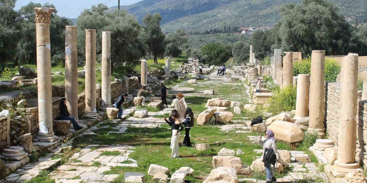 Üniversiteli gençler, Aydın’ı tanıyor