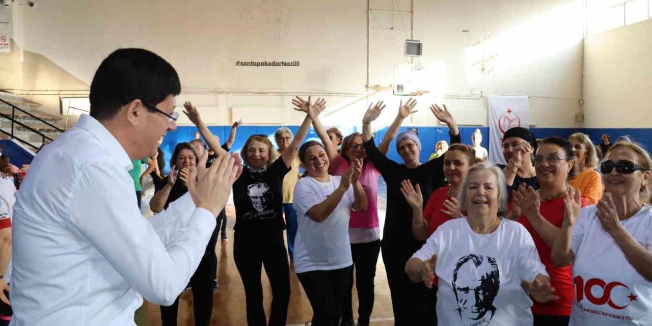 Başkan Özcan: "Geleceğimizin mimarı da, mihmandarı da kadındır"