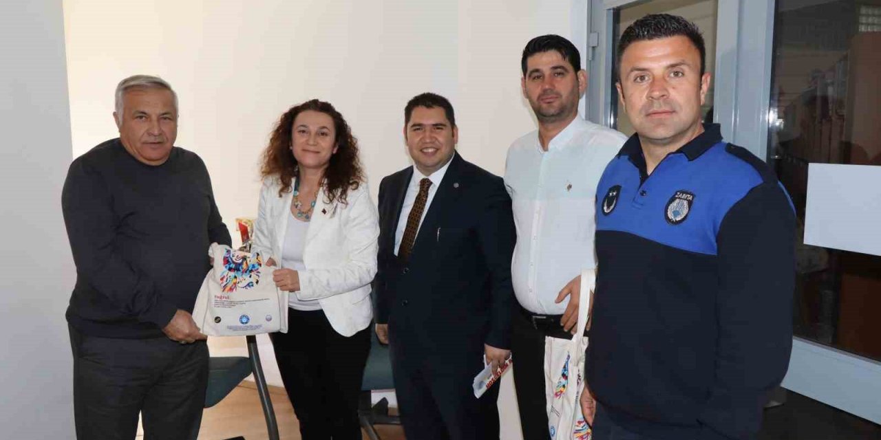 Gün kadınların olunca kutlamalar akşama kadar devam etti