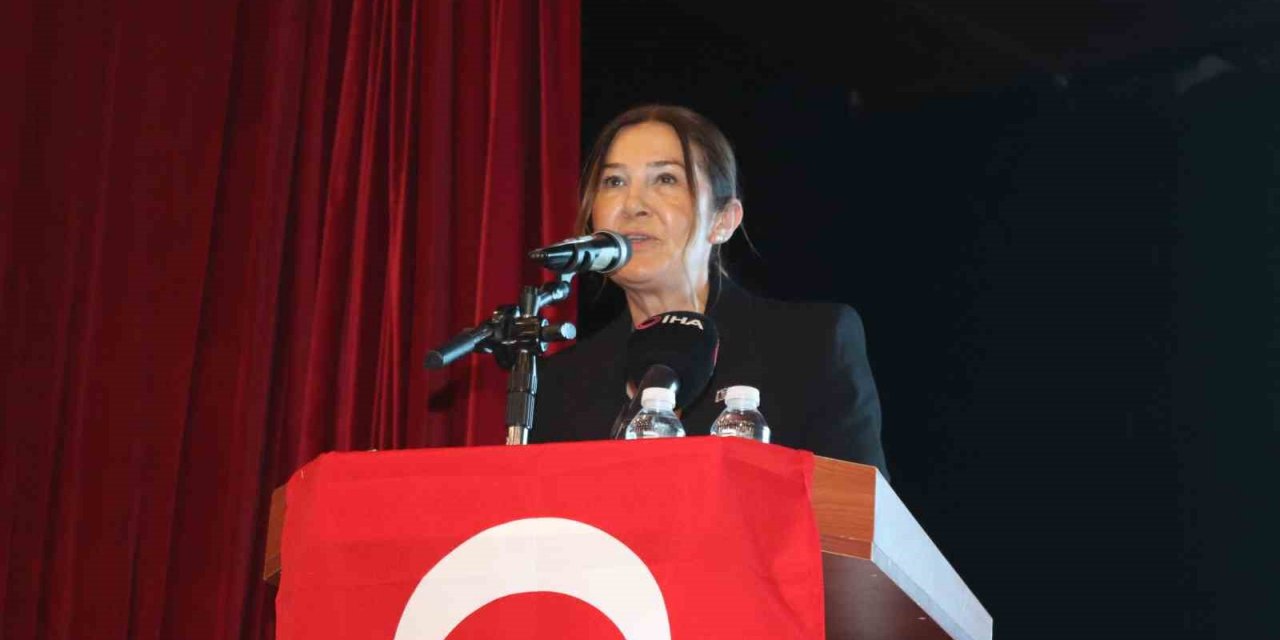 AK Parti Güzelbahçe adayı Bucaklıoğlu: "Mevcut belediye hizmetlerinden memnun olmadığımızdan dolayı bu yola çıktım”