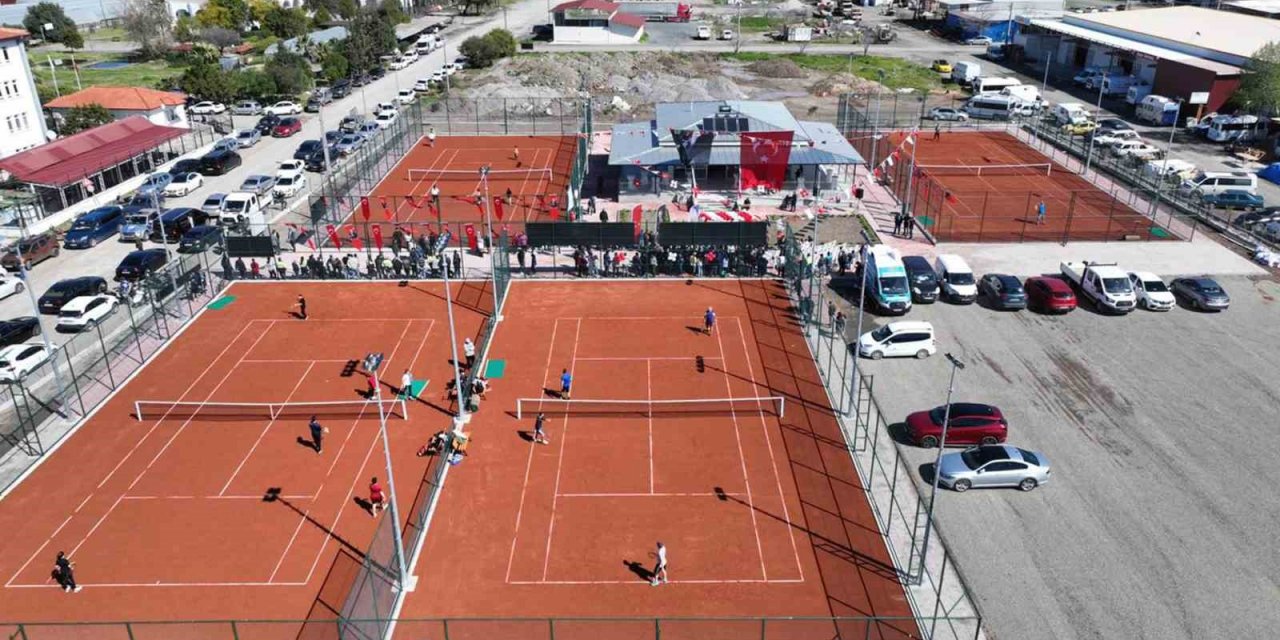 Ortaca’da tenis kortlarının açılışı yapıldı