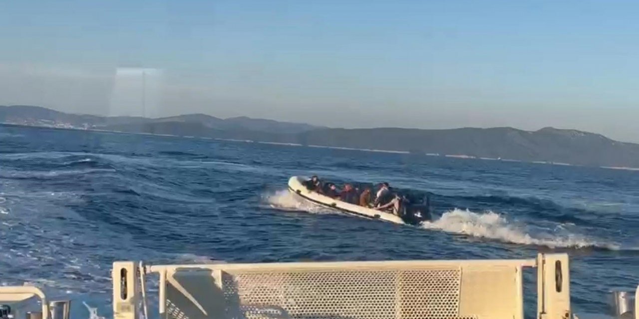 Bodrum açıklarında 20 düzensiz göçmen yakalandı