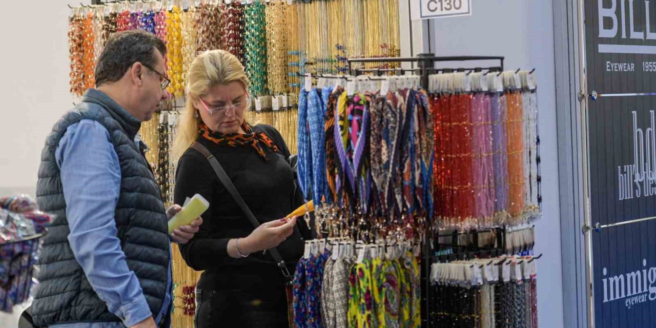 Optic World Fuarı söyleşileri ile sektöre ışık tuttu