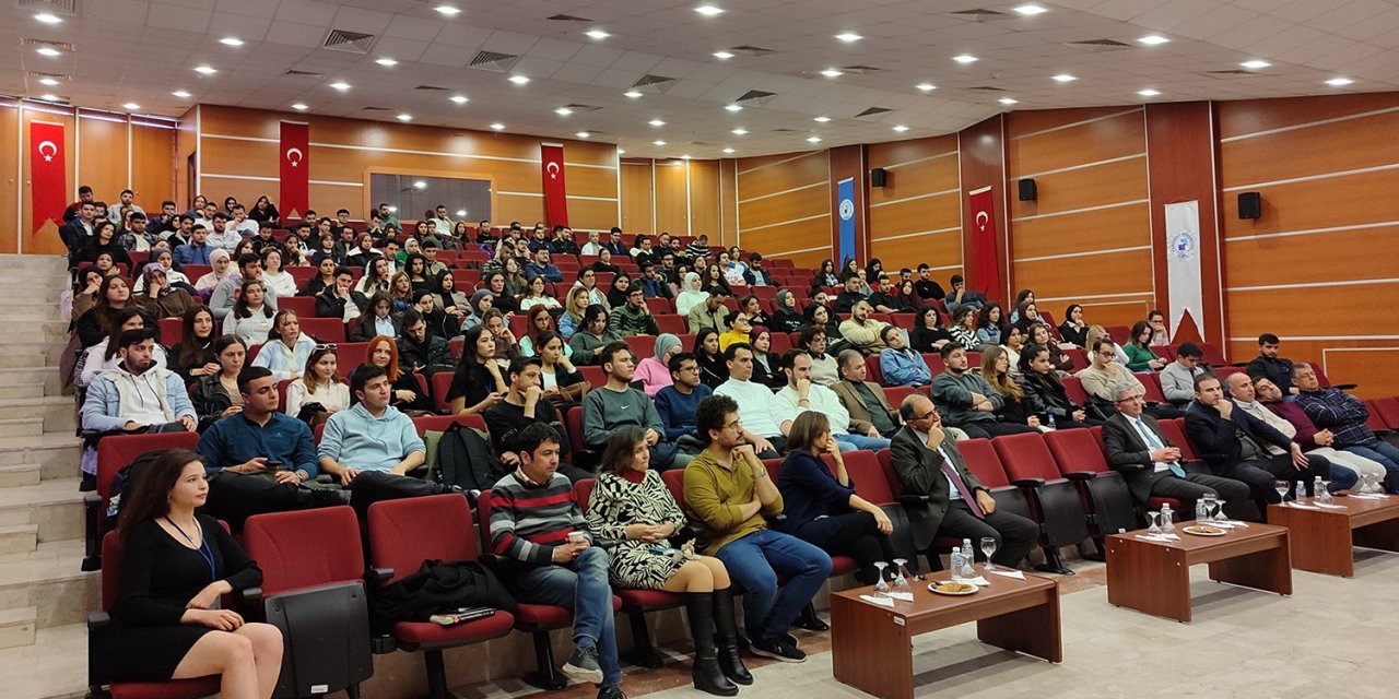 Genç kaymakamlar PAÜ’lü öğrencilerle buluştu