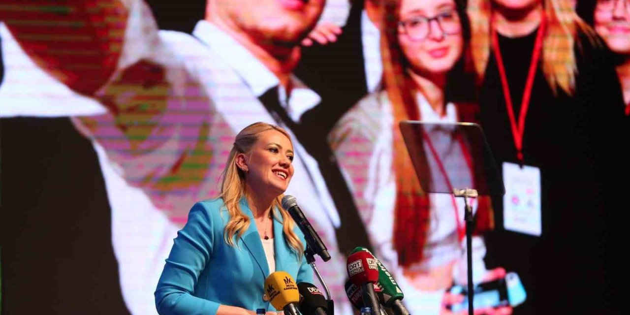 Başkan Doğan’dan 8 bin öğrenciye burs