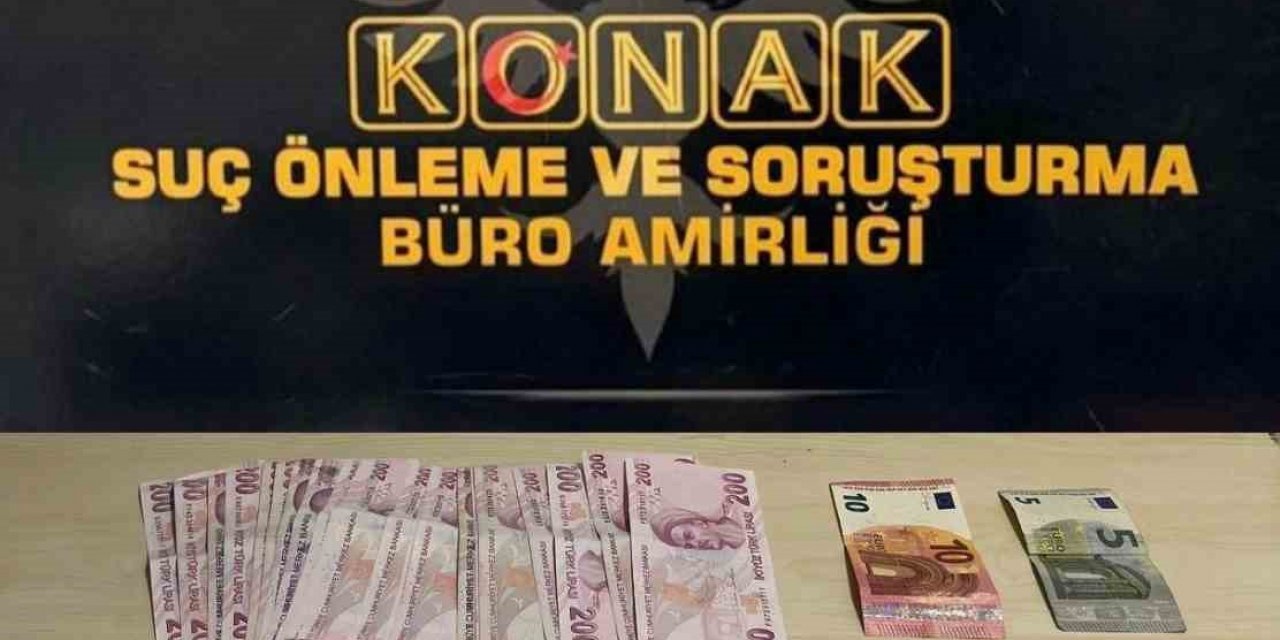 İzmir’de iki ayrı adrese uyuşturucu operasyonu