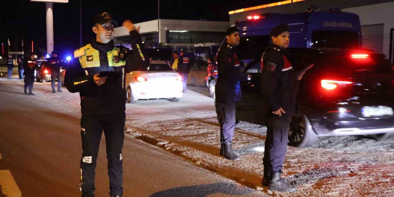 Jandarma ekipleri 4 bin 146 şahsı sorguladı