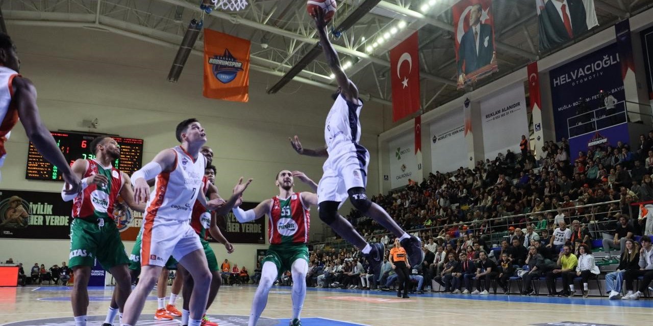 Çağdaş Bodrum Spor evinde Pınar Karşıyaka ile karşılaştı