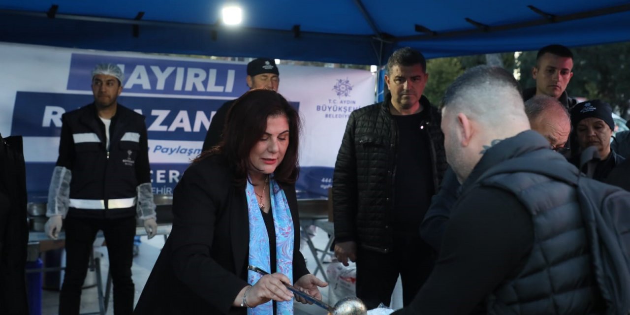 Başkan Çerçioğlu, iftarda vatandaşlarla buluştu