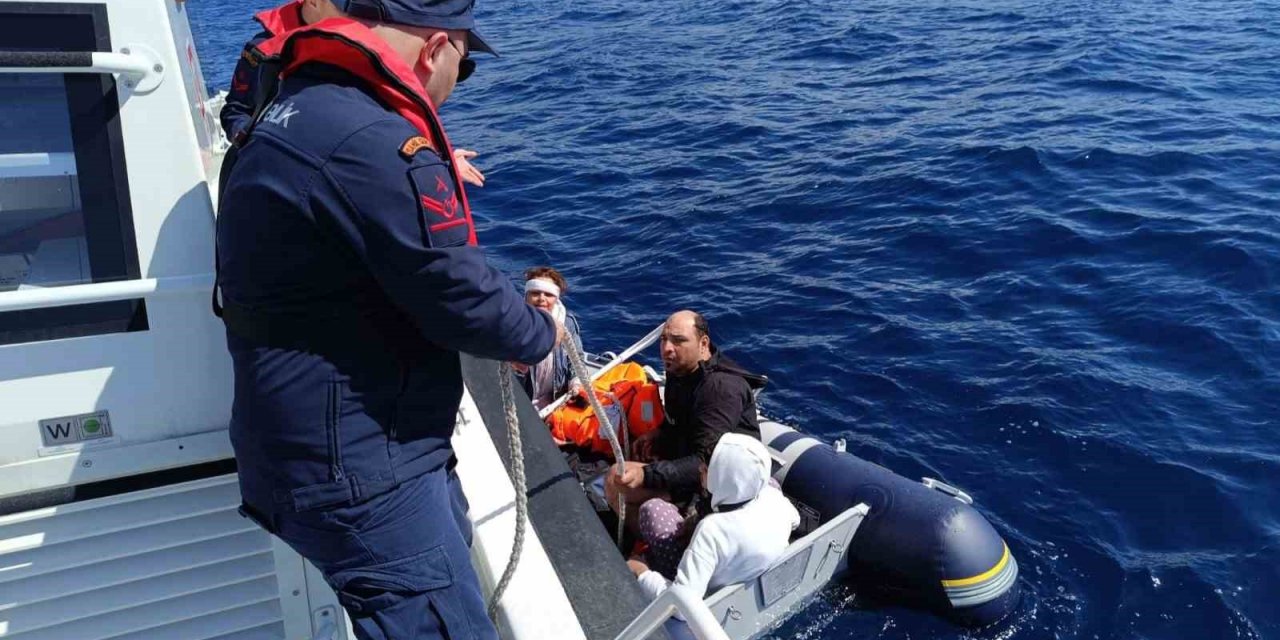 Yunanistan ölüme itti, 47 göçmeni Türkiye kurtardı