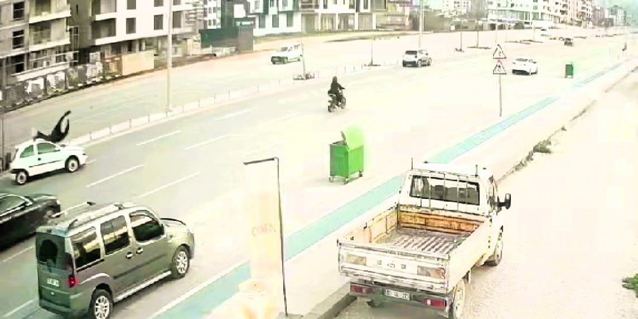 Otomobilin çarptığı yaya metrelerce savrulup feci şekilde can verdi