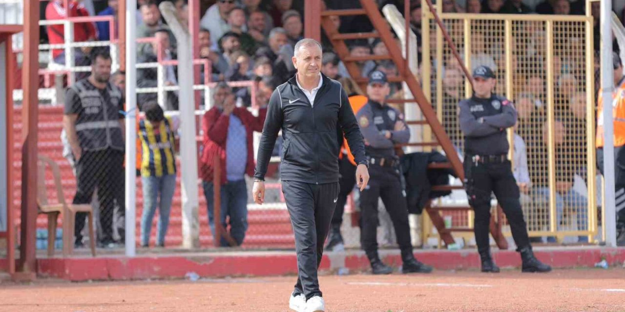 Efeler 09 SFK Teknik Direktörü Kanber: “Kaybettiğimiz için üzgünüz”