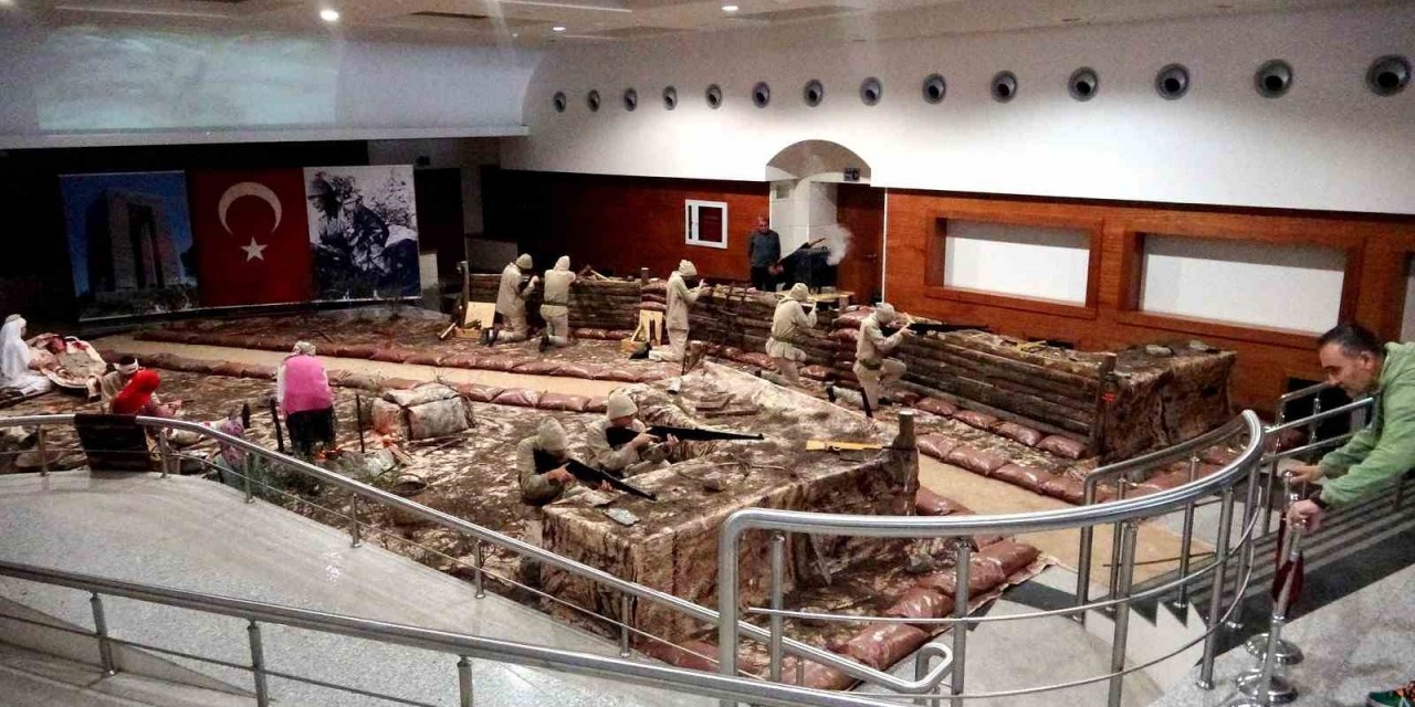 Çanakkale Zaferi’nin 109. yılında öğrencilerin gösterisi beğeni topladı