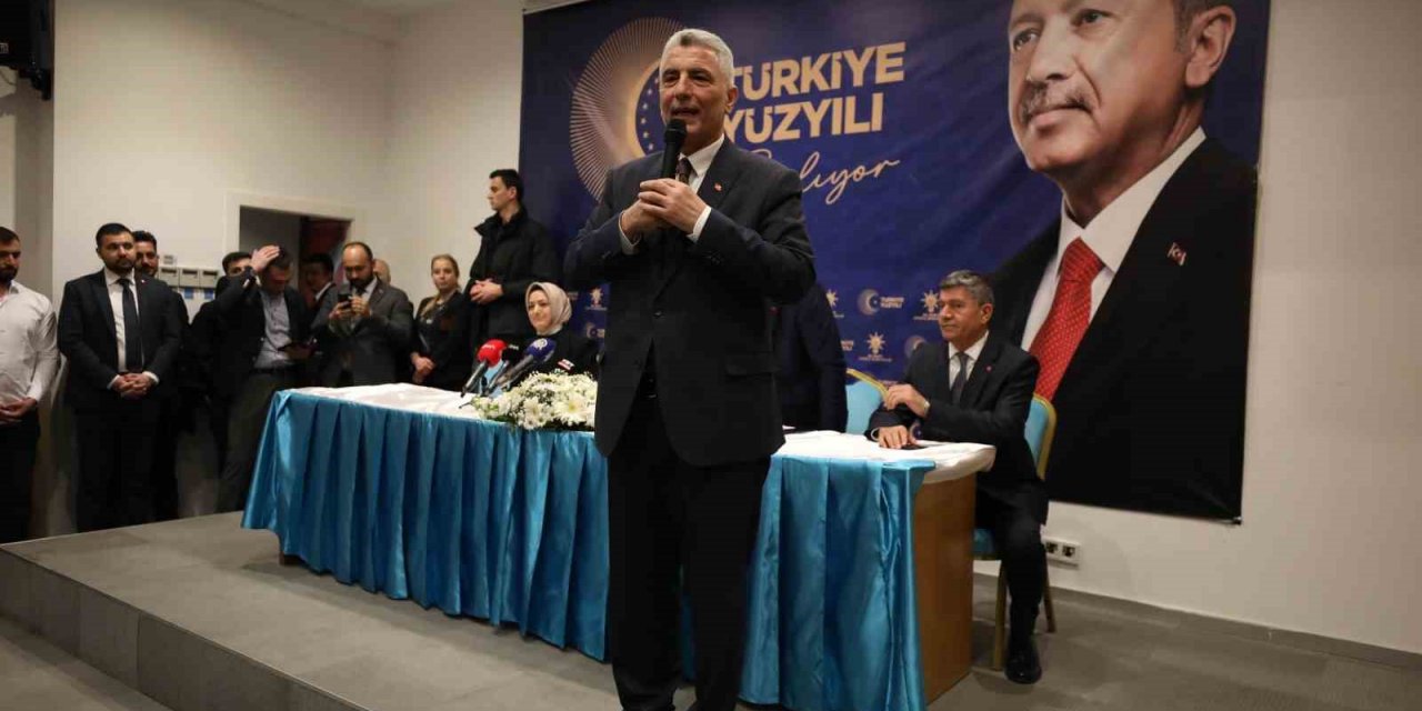 Bakan Bolat: “AK Parti döneminde İzmir’e 455 milyar liralık kamu yatırımı yapıldı”