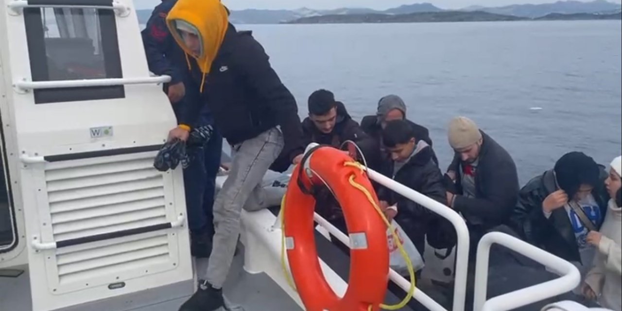 Bodrum’da 100 düzensiz göçmen karaya çıkarıldı