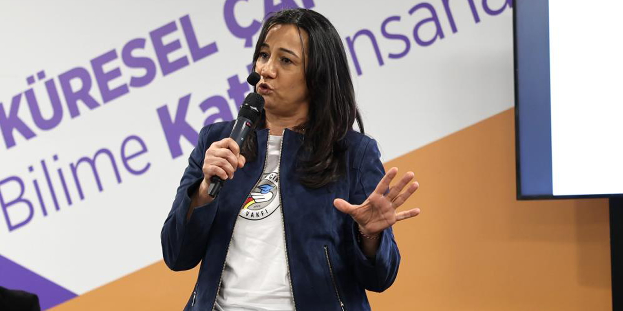 Enkazdan doğan iyilik