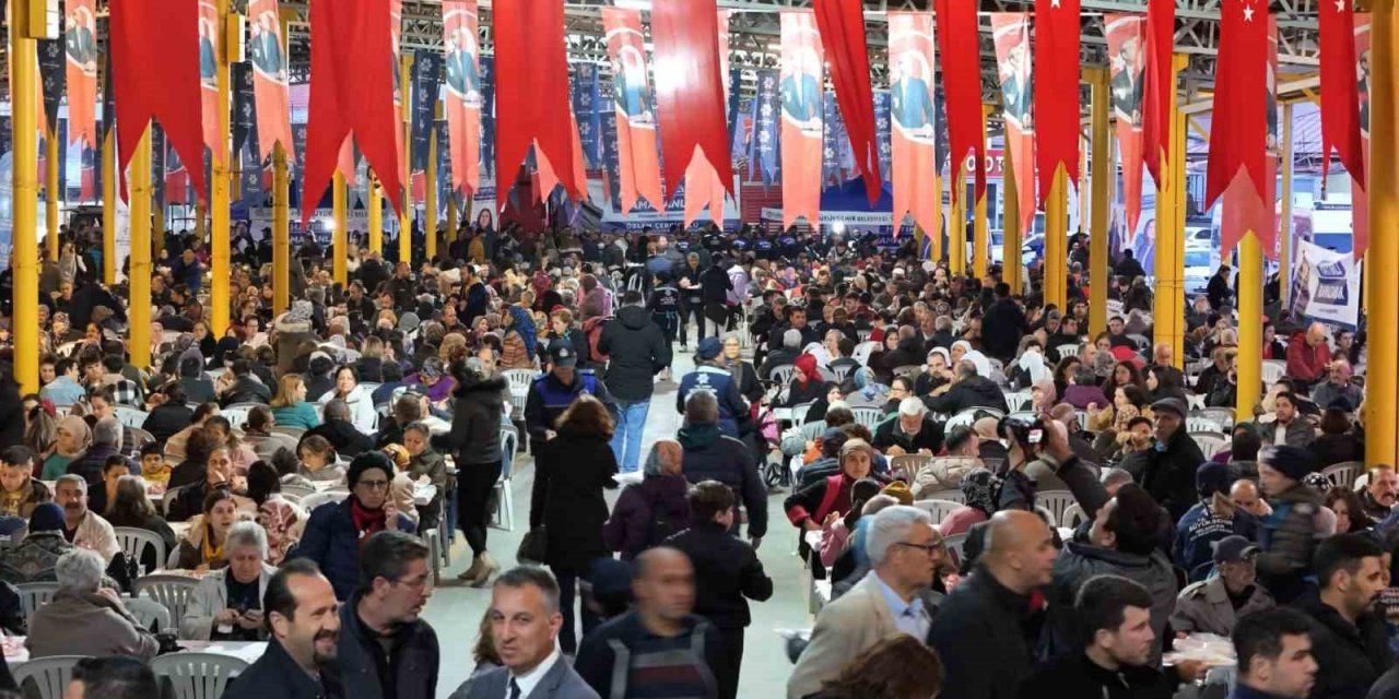 Başkan Çerçioğlu, iftarda Sökeli vatandaşlarla buluştu