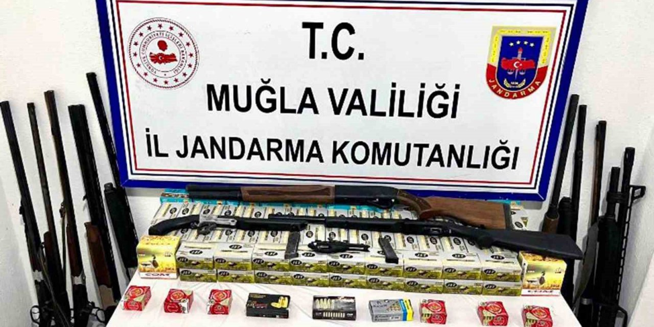 Köyceğiz’de çok sayıda silah ve mermi ele geçirildi